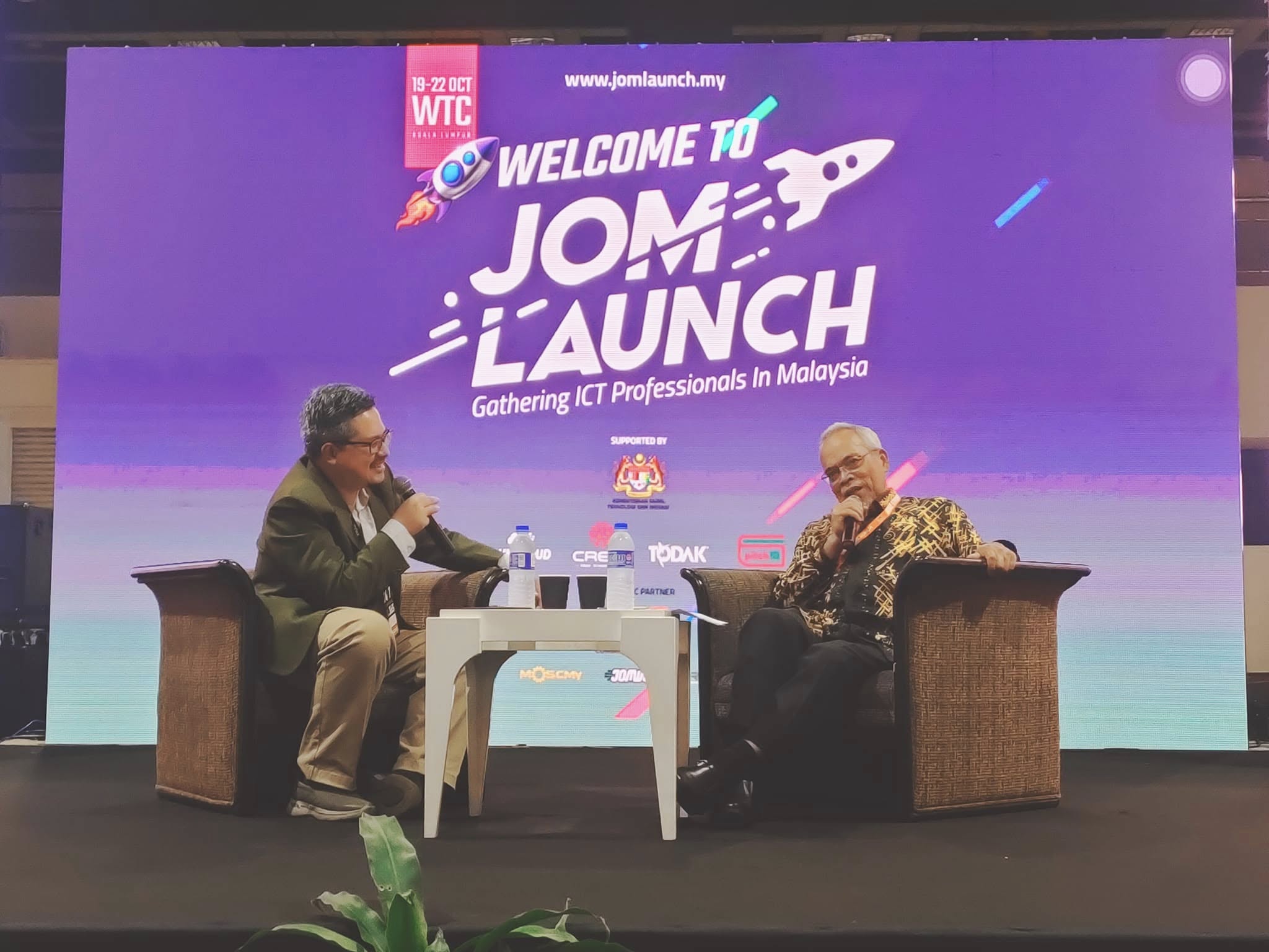 JOMLAUNCH community event archive photo 23